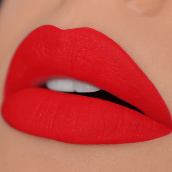 GIVE THEM LALA - “I Love You” Hydromatte Liquid Lip - Picture 2 of 5